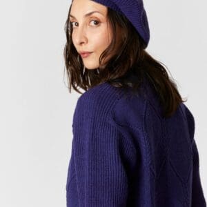 beret-femme-laine-merinos-bleu-marine-cotes-perlees-sans-couture-lisson-nuit