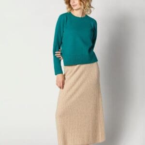 Pull femme laine mérinos vert à col rond jersey et jeu de côte